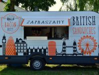 FOOD-TRUCKS - SNACKS ON WHLEELS IN TARGI KIELCE