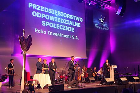 The gala awarding ceremony in which the prestigious Swietokrzyskie Voivode's accolades were presented was staged in Targi Kielce Congres Centre