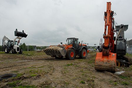   The testing range range of 1.6 hectares is the stage for a special competition - not only does it require speed but also high technical skills