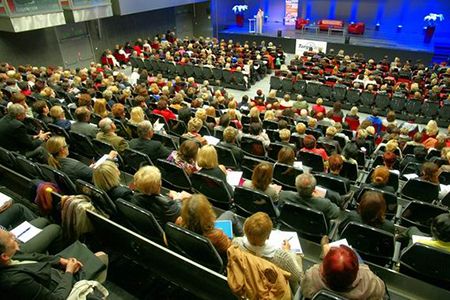 Targi Kielce to nie tylko jeden z liderów organizacji wystaw biznesowych w Europie Środkowo-Wschodniej. Tutaj co roku odbywa się 600 profesjonalnie przygotowanych konferencji