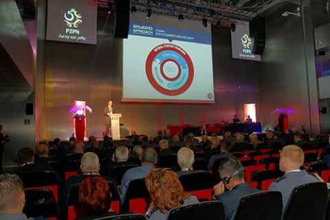 Podczas uroczystego otwarcia konferencji głos zabrał Marc TIMMER – Dyrektor Departamentu Stadionów i Bezpieczeństwa UEFA