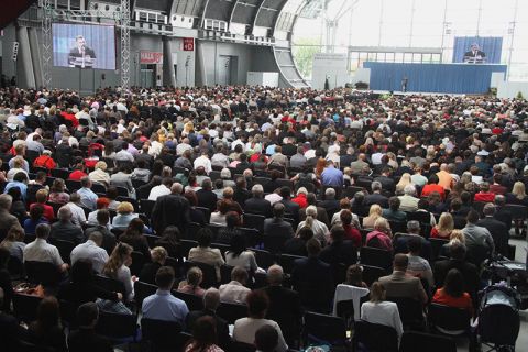 Na zdjęciu ubiegłoroczny Kongres Świadków Jehowy