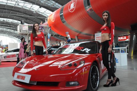 The KT MOTORS expo stand, in addition to a wide range of parts, is also the showcase for really cars and beautiful girls