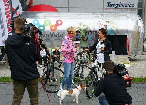 In the photo (from right) Aleksandra Kostka - the morning-show host, the actress Joanna   Jabłczyńska and the dog Mecenas