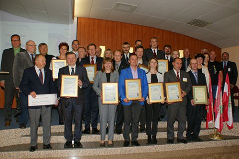 Representatives of the award-winning municipalities with certificates