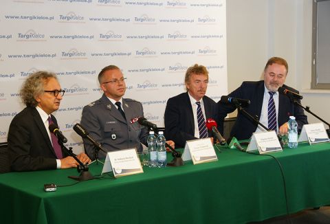 From the left: Andrzej Mochoń PhD, Targi Kielce President of Board  Deputy Police Commander in Chief   Cezary Popławski,  PZPN president Zbigniew Boniek and Janusz   Basal, Director of the Communication and Media Department at PZPN