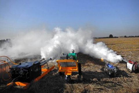 Vectorfog fog-machines are capable of protecting crops against frost. They are also useful in storage period and disinfection procedures