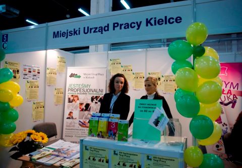 Tak w 2010 roku prezentowało się stoisko Miejskiego Urzędu Pracy w Targach Kielce