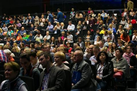 W ponad 20 sesjach tematycznych Forum Edukacji w Targach Kielce wystąpi ponad 100 wybitnych specjalistów i ekspertów branży edukacyjnej w Polsce