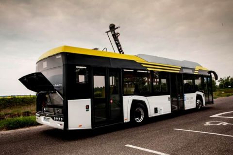 Elektryczny Solaris Urbino 12., który będzie można zobaczyć podczas tegorocznego TRANSEXPO zdobył tytuł „Bus of the Year”