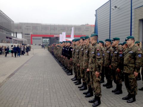 The secondary-schools' uniformed-class students in the meeting with Antoni Macierewicz, Minister of National Defence at the gala assembly held at the 24th Targi Kielce's MSPO