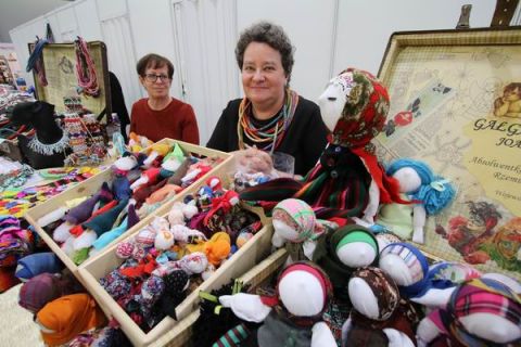 Handmade textile figurines attracted the visitors' attention at the V  Artistic Crafts Expo