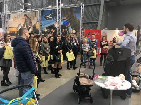 The blogger at the presentation at the Marko expo stand -  KIDS' TIME expo strategic partner