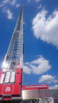 The world's longest fireman's ladder has already been showcased at Targi Kielce thanks to  FIREMAX