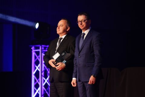 In the photo - the deputy head of the National Security Bureau, Mr. Dariusz Gwizdala and Mr. Marek Różycki, Director of the Military Communications Institute presented with the President of the Republic of Poland's Award