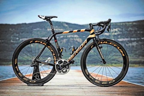 The unique Merida Scultura Centenario model is a tribute to the rich history of  the legendary Giro d'Italia