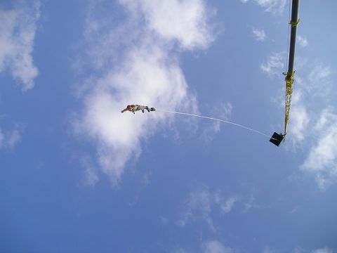 Skok na bungee będzie jedną z wielu atrakcji tegorocznej PARAGIEŁDY