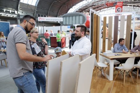 Wooden floor are very popular among the expo visitors 