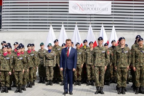 Minister Obrony Narodowej Mariusz Błaszczak rozpoczął rok szkolny klas mundurowych 