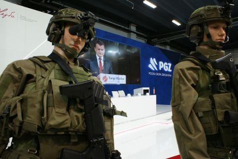 On the first day of the MSPO, the PGZ pavilion hosted the head of the Ministry of National Defence 