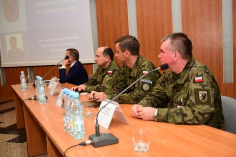 Targi Kielce znów goszczą konferencję Biznes z wojskiem to pewne pieniądze