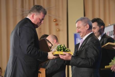 Statuetkę dla najlpeszej drużyny odebrał Bertus Servaas, Prezes VIVE TARGI KIELCE