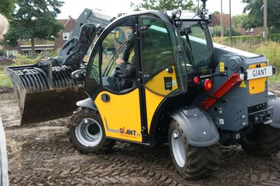 One of the novelties is the telescopic loader put on display by Chemirol